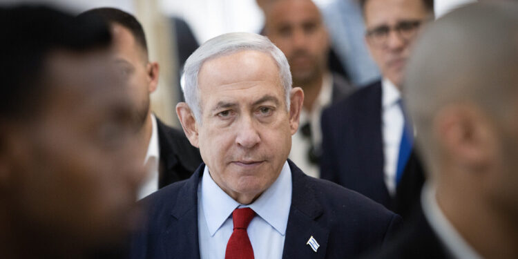 Israel Bombardeia Armazéns de Mísseis que Pertenciam à Síria