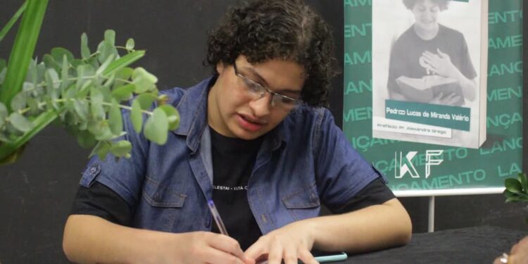 Por que Escrever o Seu Livro em 2025?